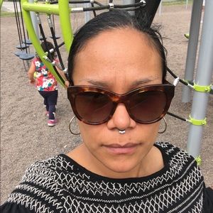 Meet your Posher, Tara